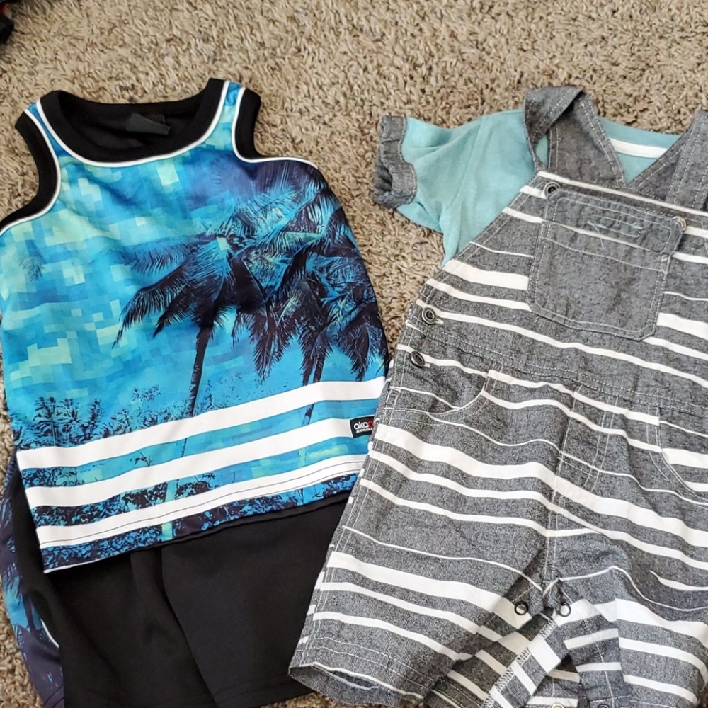 Boys size 24 months Akademiks and Calvin Klein set